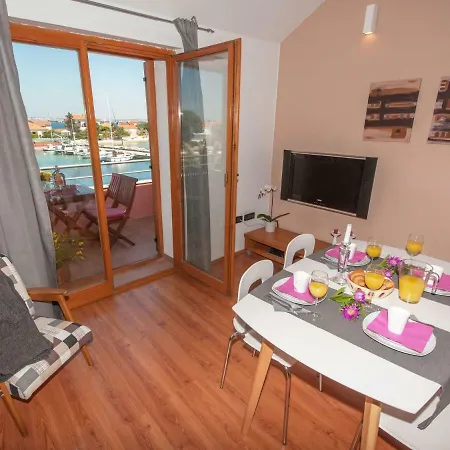 Ana.3 Apartment *